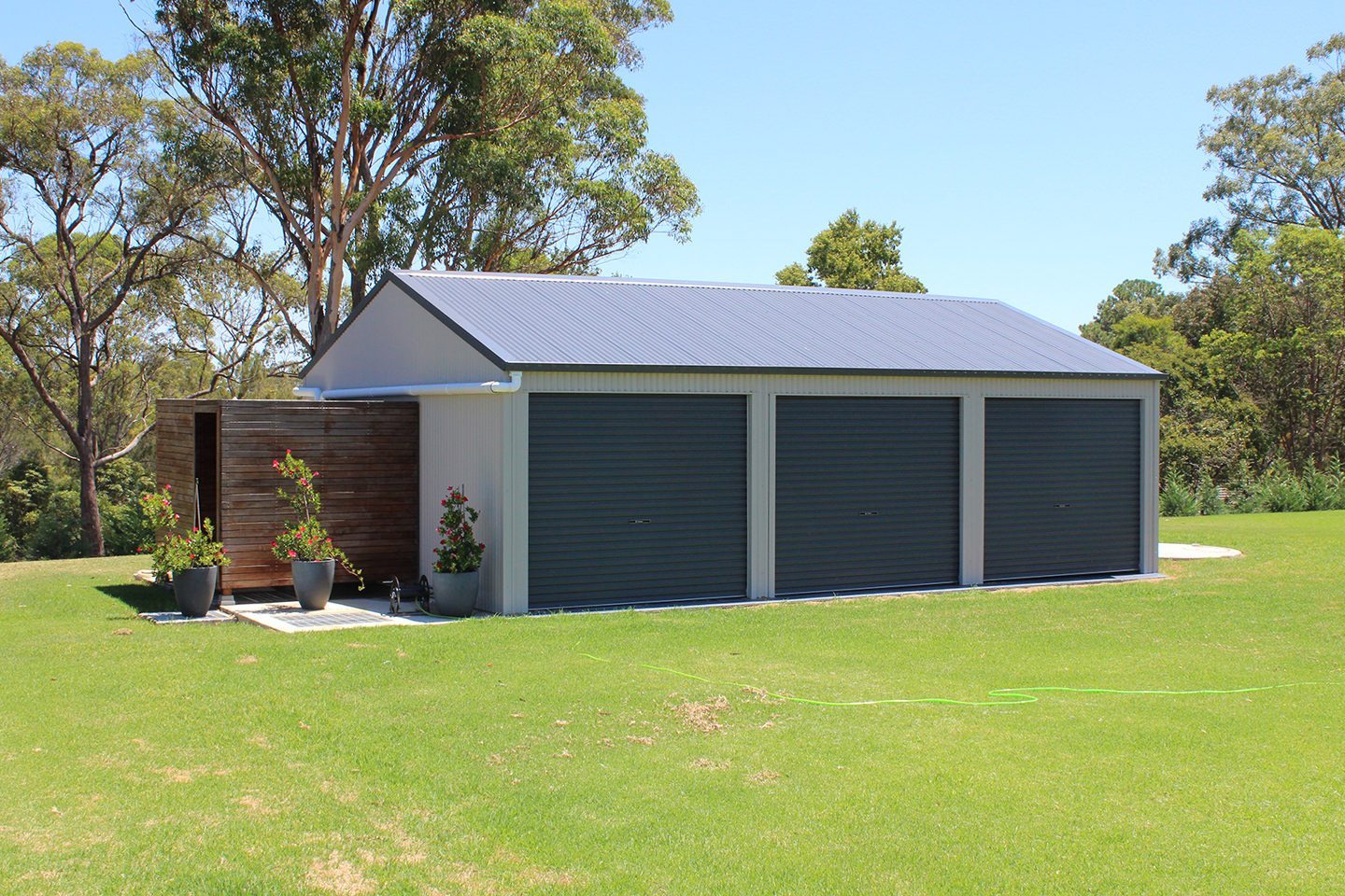 Steel Garages and Sheds for sale - Ranbuild