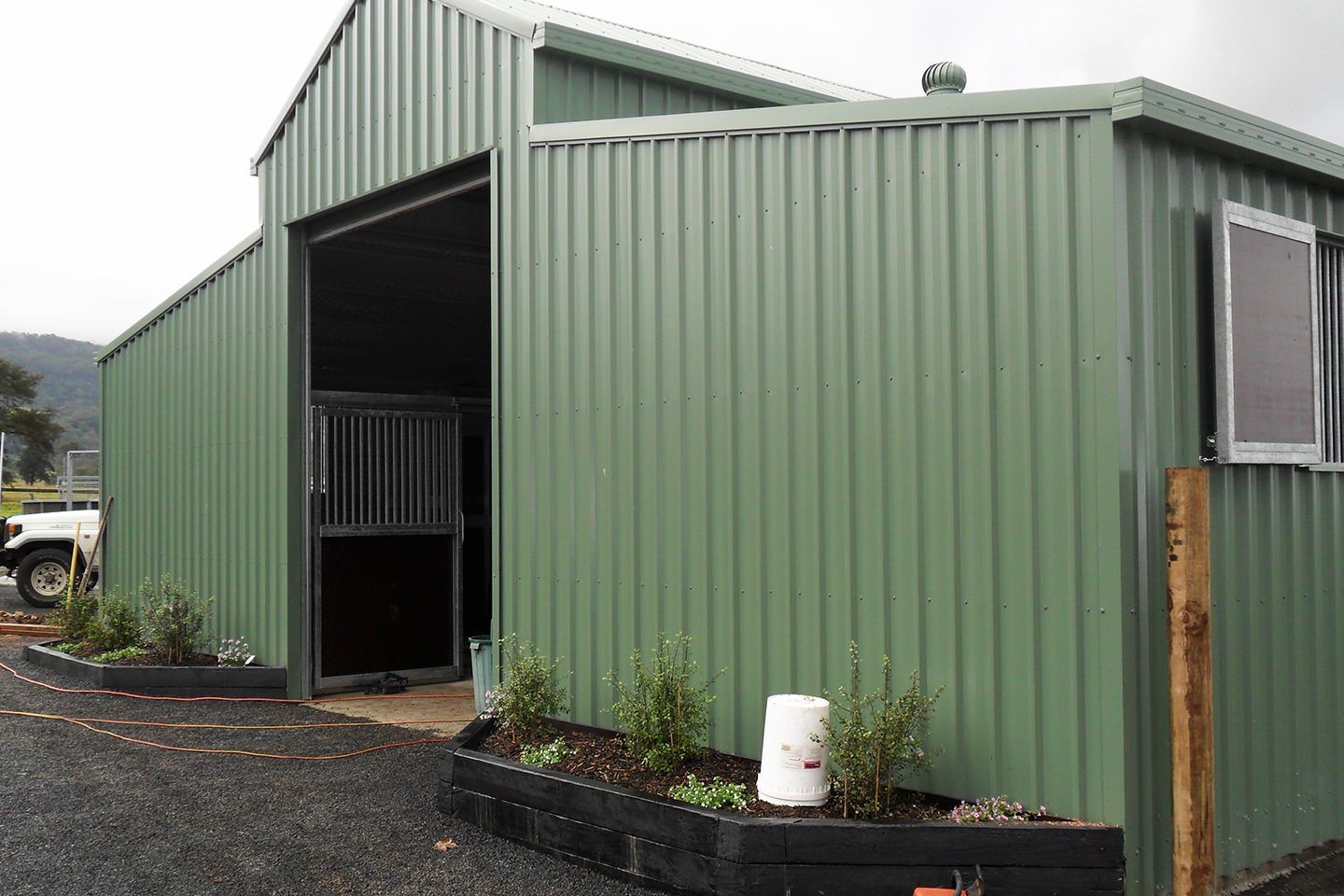 stable barns - equine sheds - ranbuild